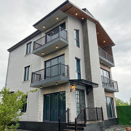 Feel Georgia Villa Батуми Екстериор снимка
