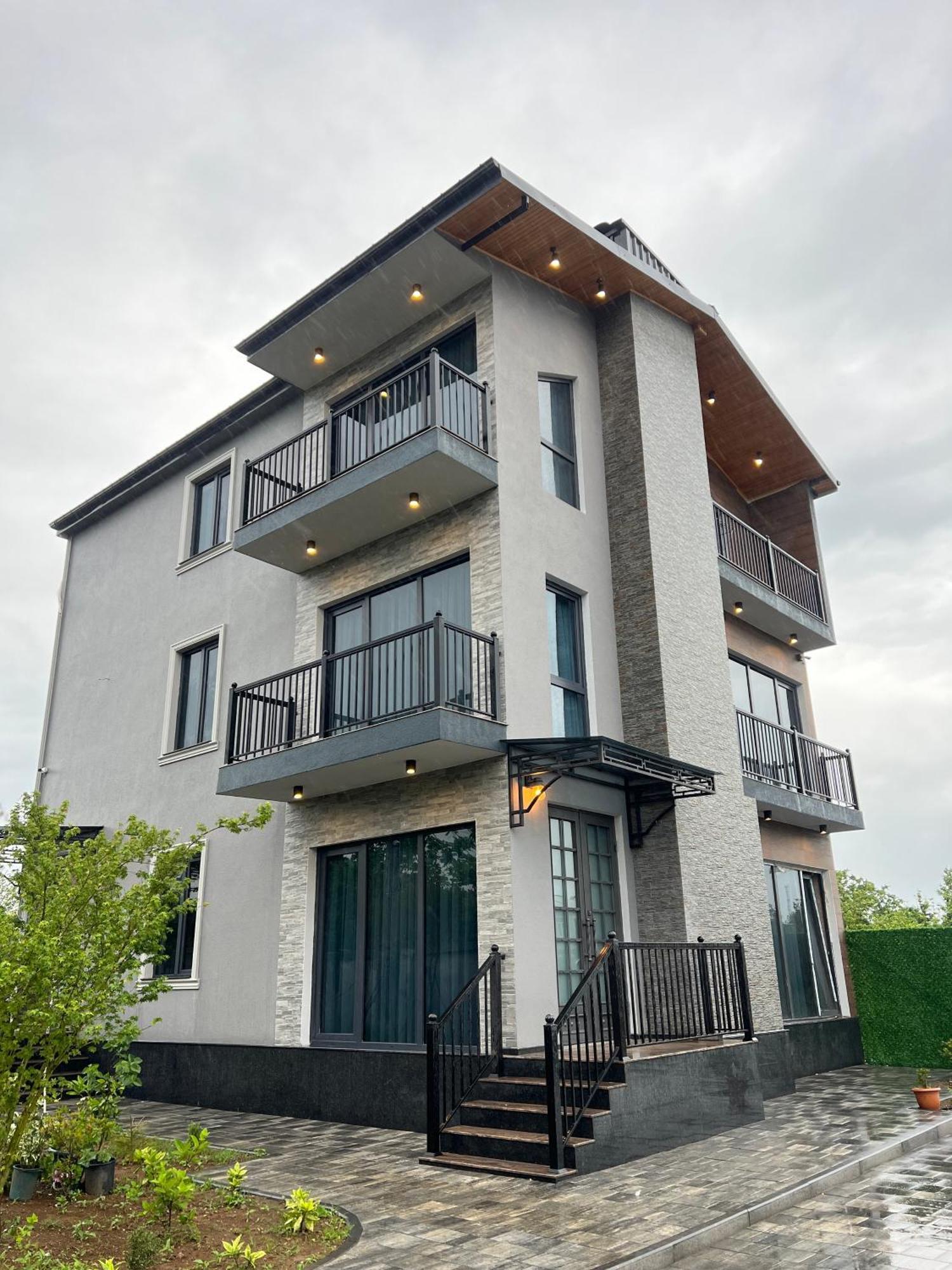 Feel Georgia Villa Батуми Екстериор снимка