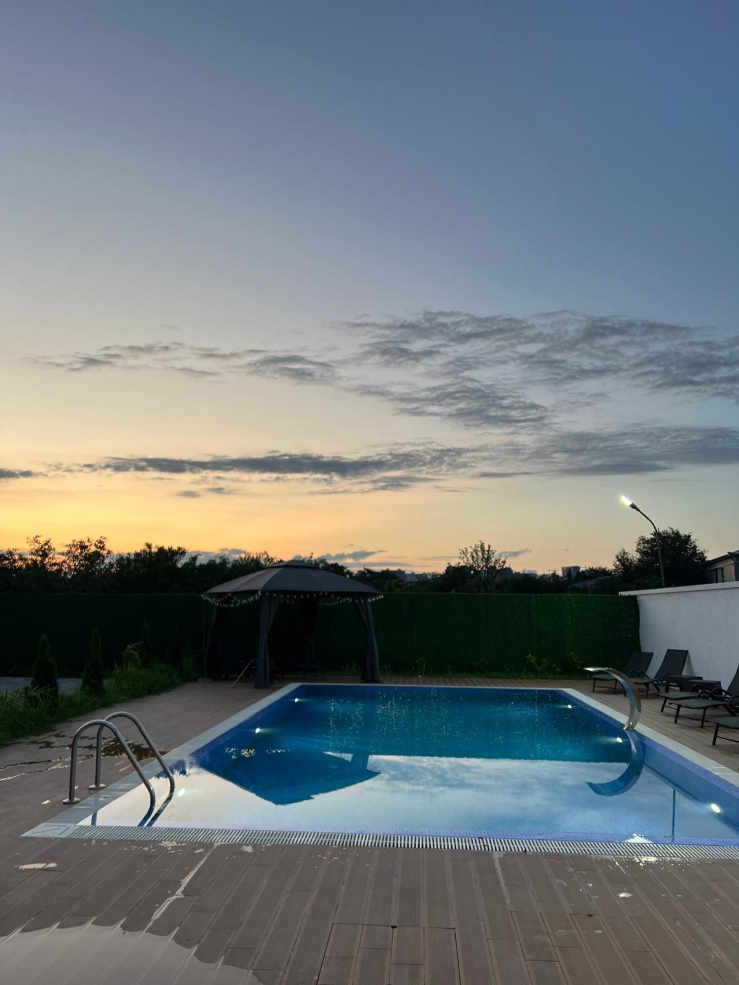 Feel Georgia Villa Батуми Екстериор снимка